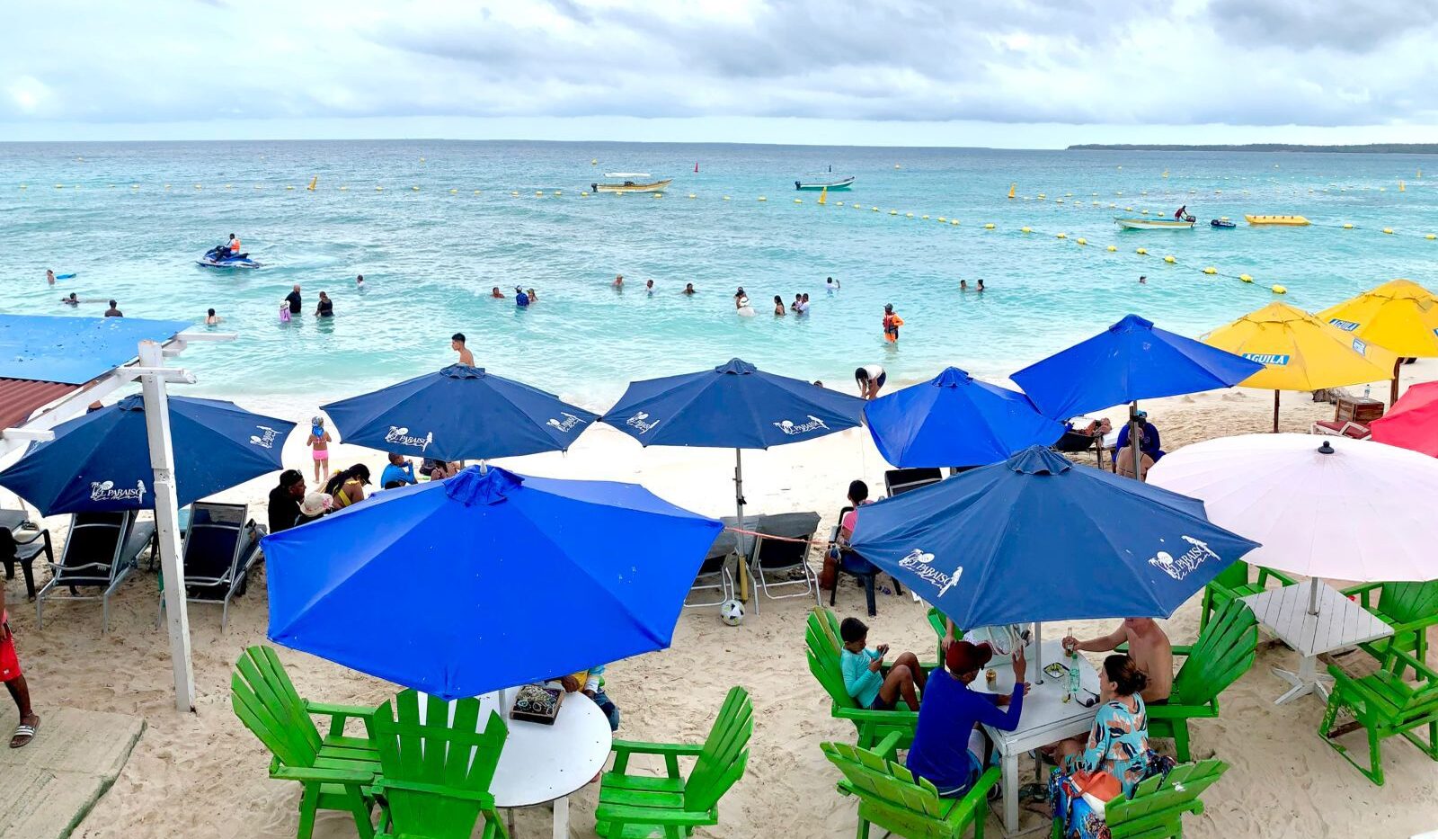 Pasadia Paraiso de Adan, Isla Barú (Playa blanca)